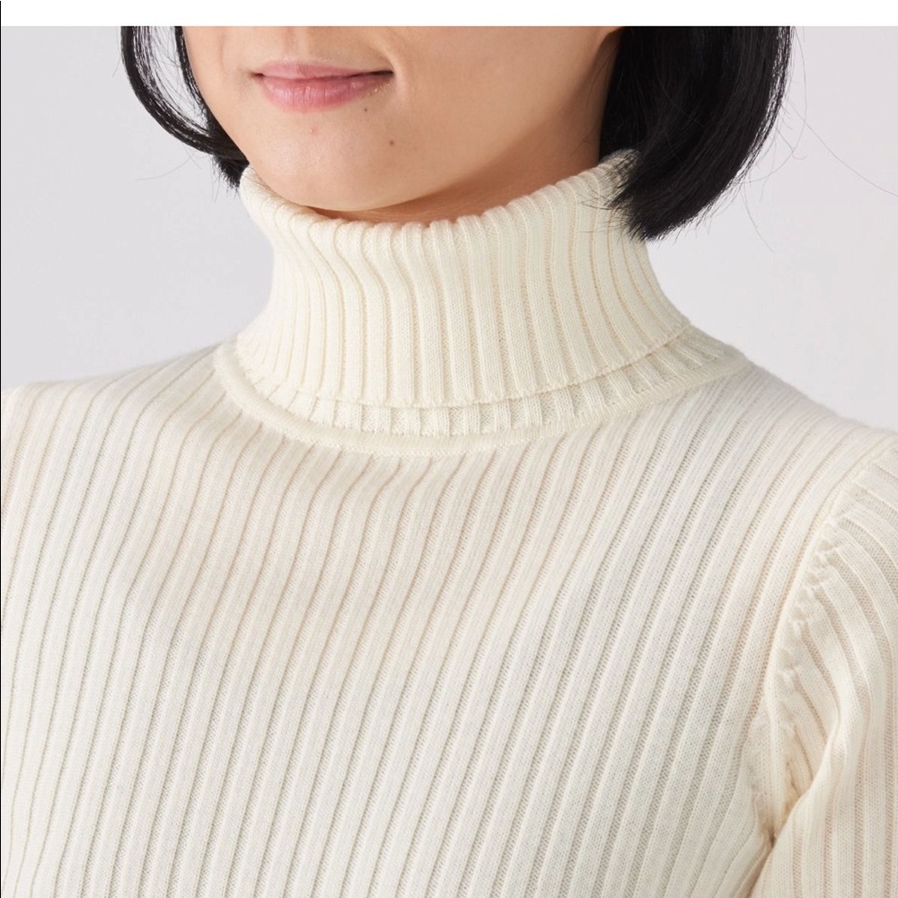 Muji Women’s Wide Rib Turtleneck Sweater